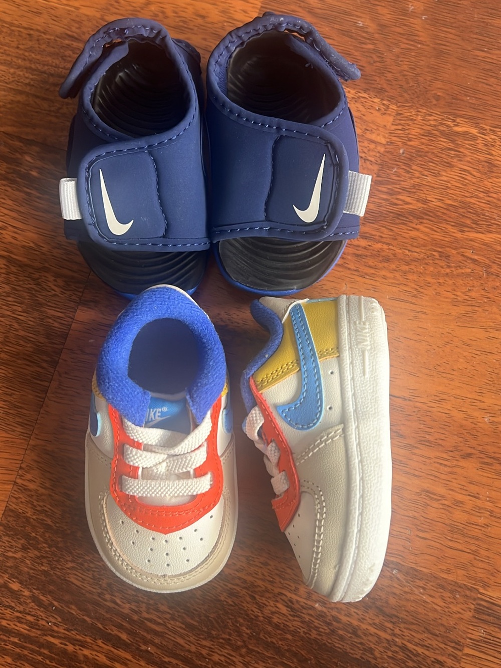 Nike Kids Navy Sandals and White Multicolor Sneakers Set